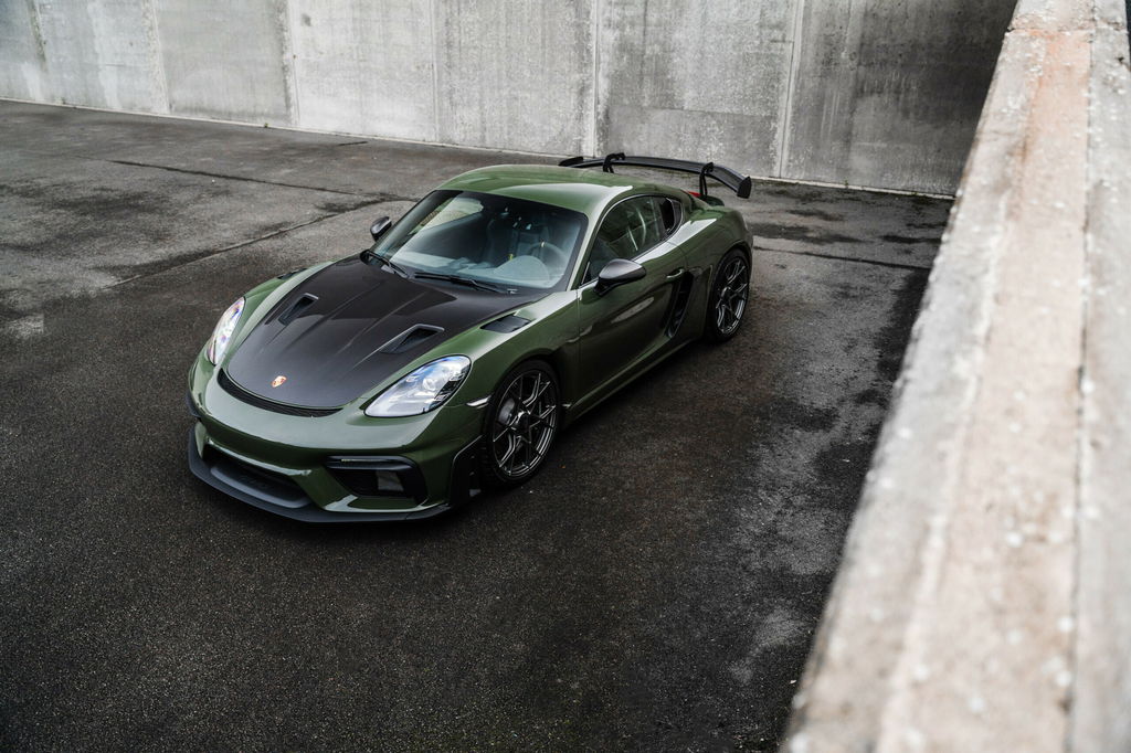 Porsche 718 Cayman GT4 RS