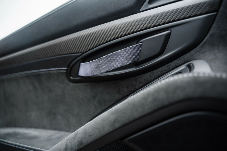 Porsche 718 Cayman GT4 RS