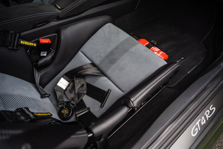 Porsche 718 Cayman GT4 RS