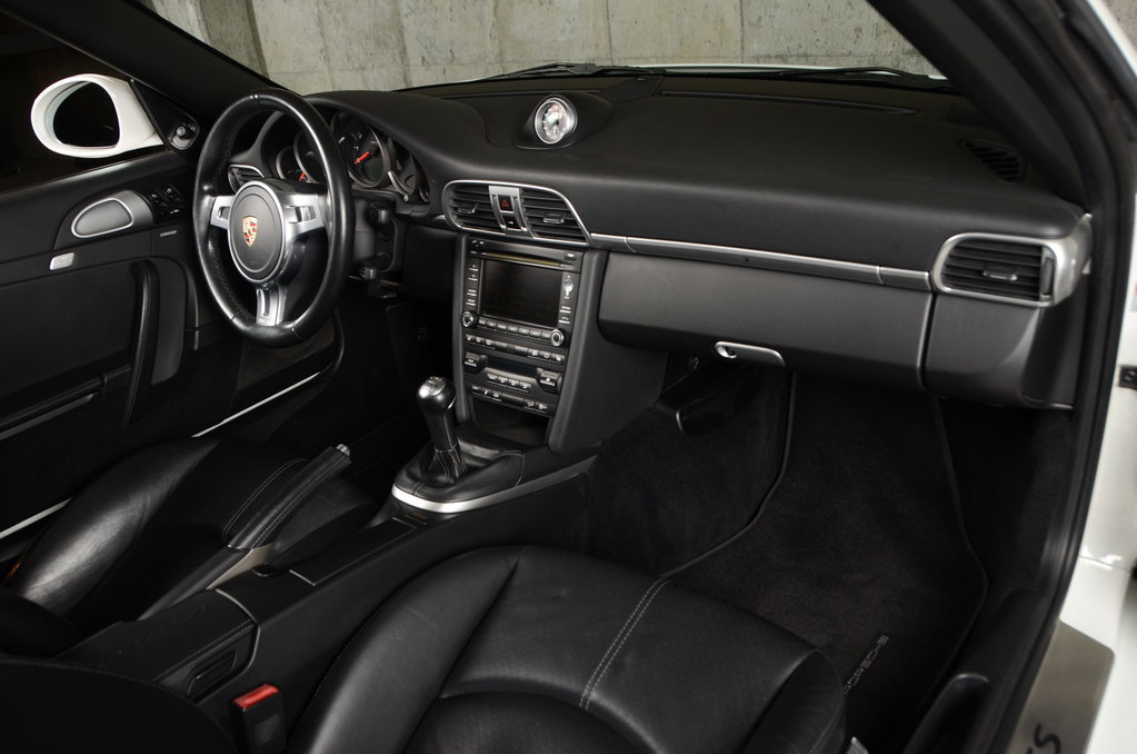 Porsche 997.2 Carrera GTS