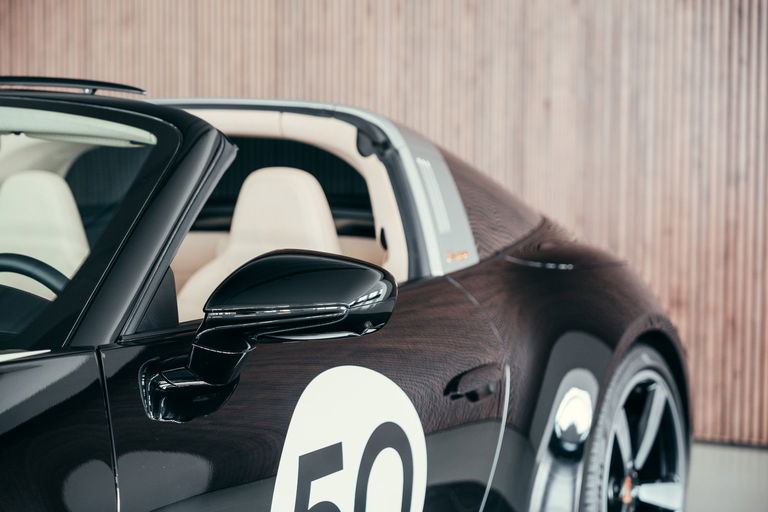 Porsche 992 Heritage Design Edition