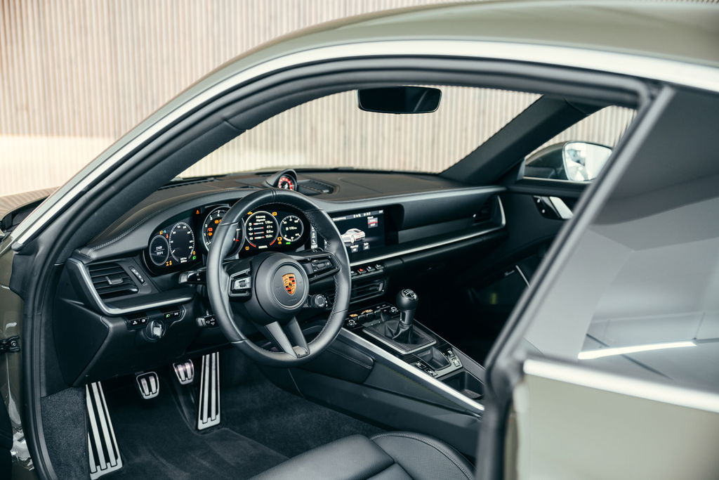 Porsche 992 Carrera 4S