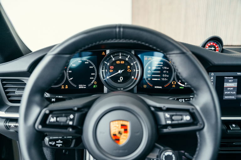 Porsche 992 Carrera 4S