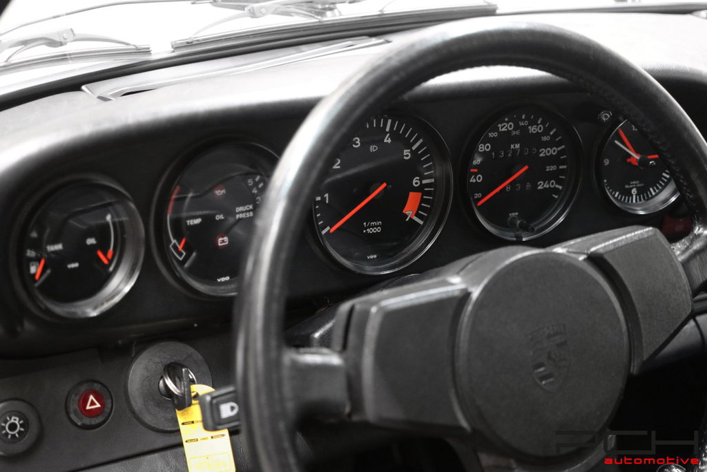 Porsche 911 SC