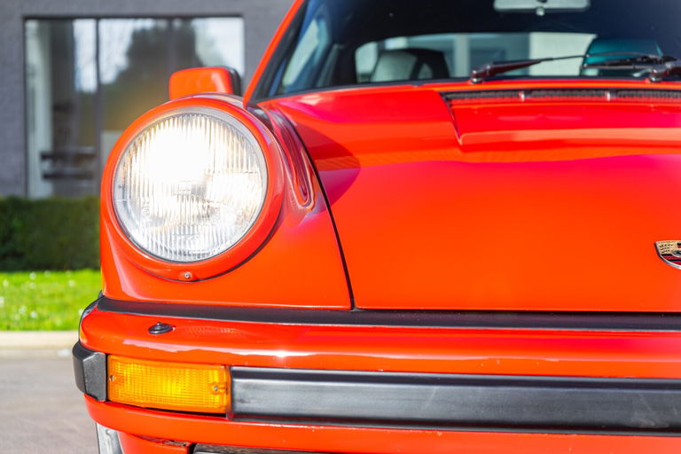 Porsche 911 Carrera 3.2