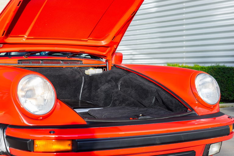 Porsche 911 Carrera 3.2