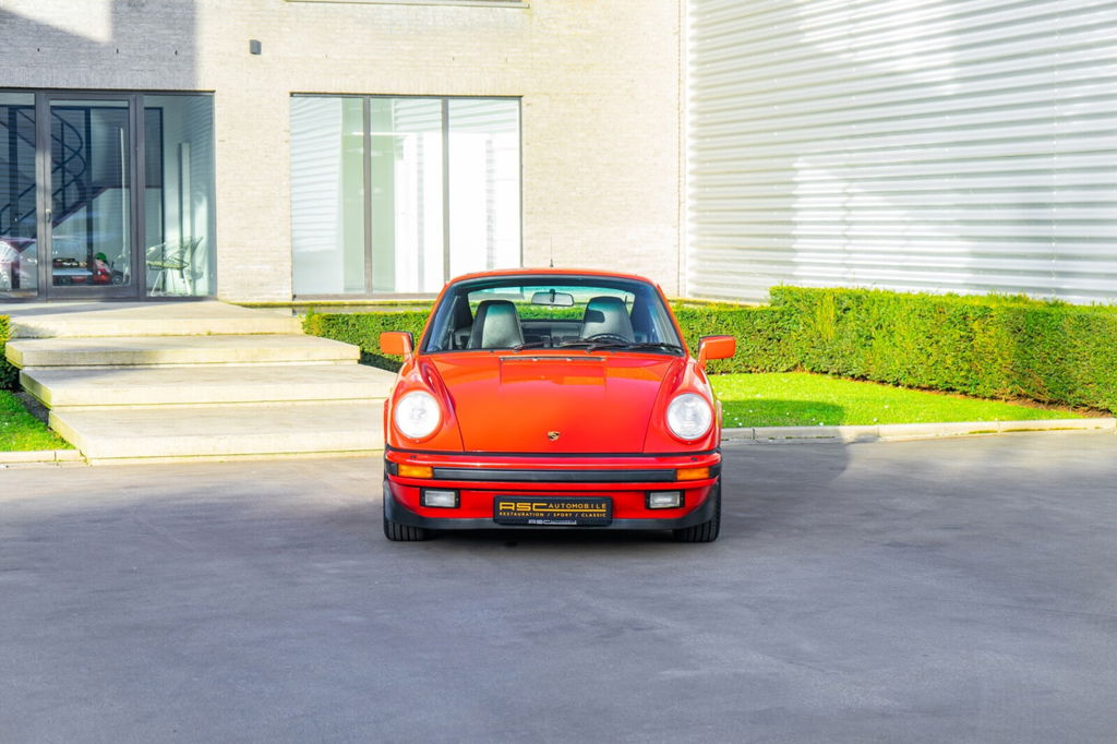 Porsche 911 Carrera 3.2