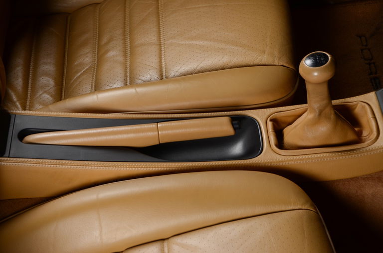 Porsche 964 Carrera 4