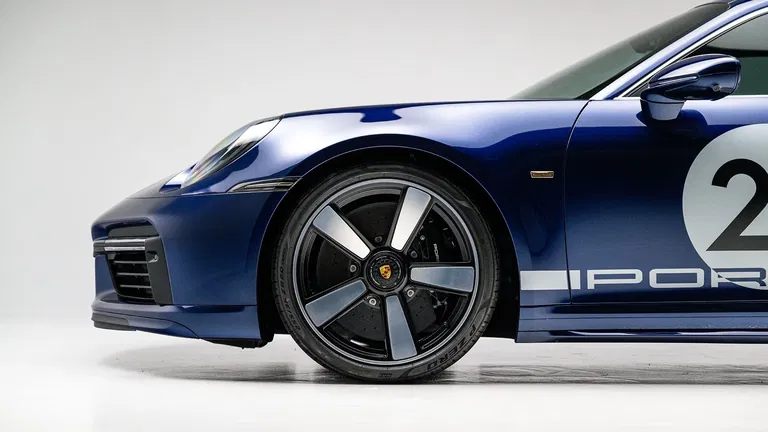 Porsche 992 Sport Classic