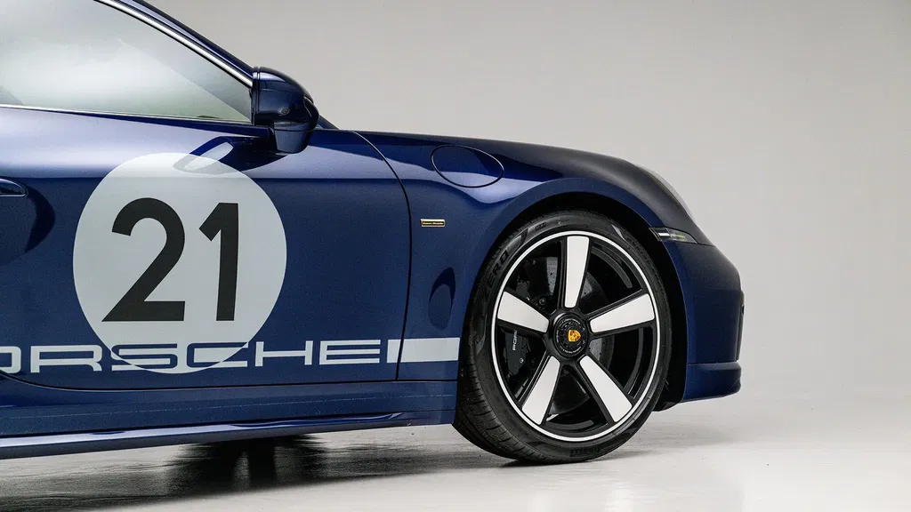 Porsche 992 Sport Classic