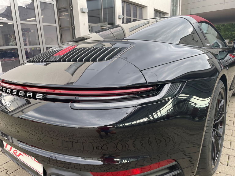 Porsche 992 Targa 4