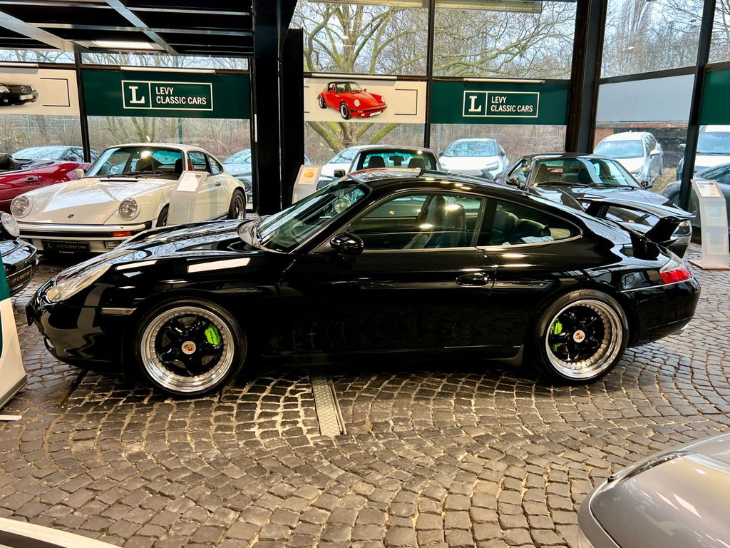 Porsche 996 Carrera