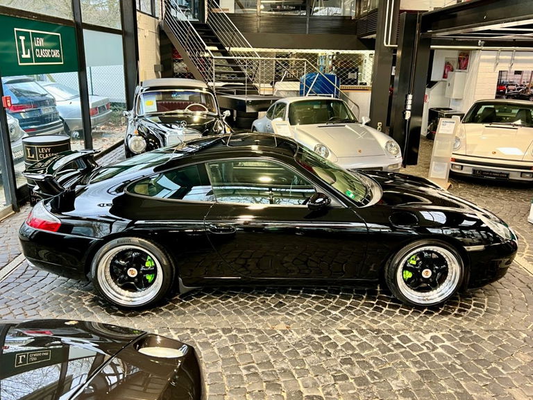 Porsche 996 Carrera