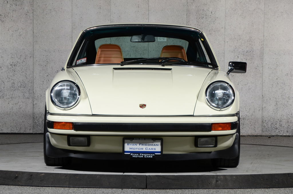 Porsche 911 Carrera 3.2 (US) 1984 - elferspot.com - Marktplatz für ...