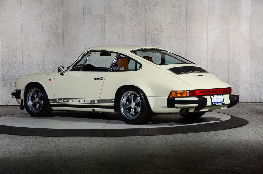 Porsche 911 Carrera 3.2 (US)