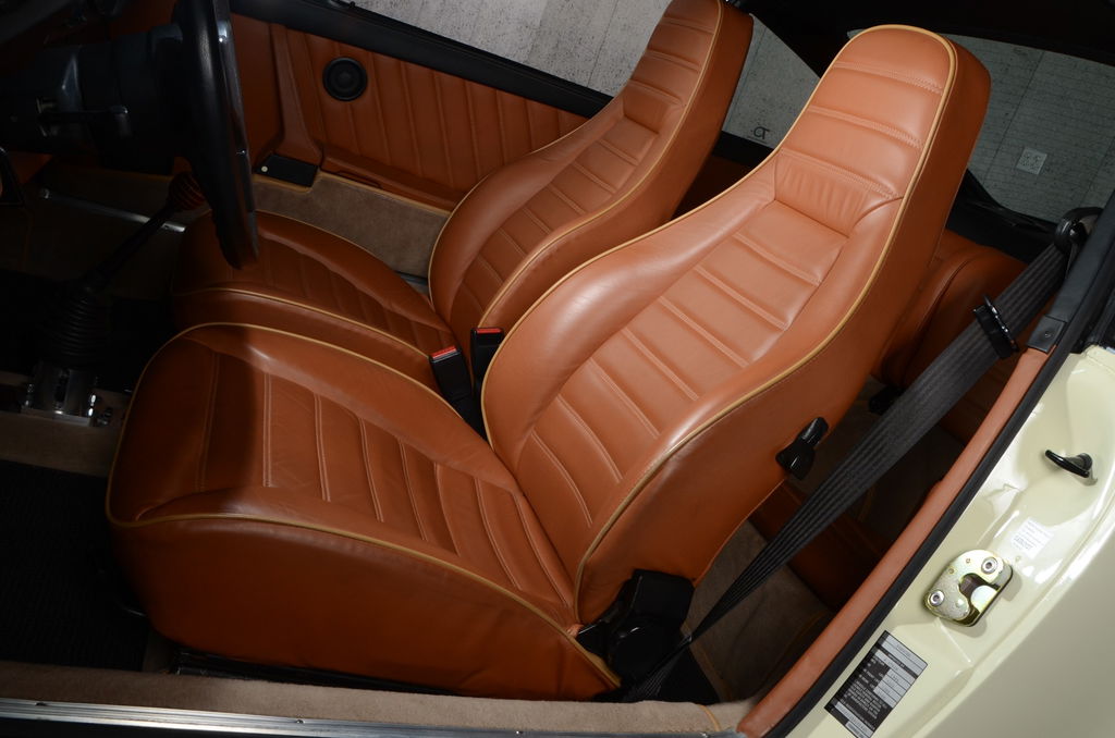 Porsche 911 Carrera 3.2 (US)