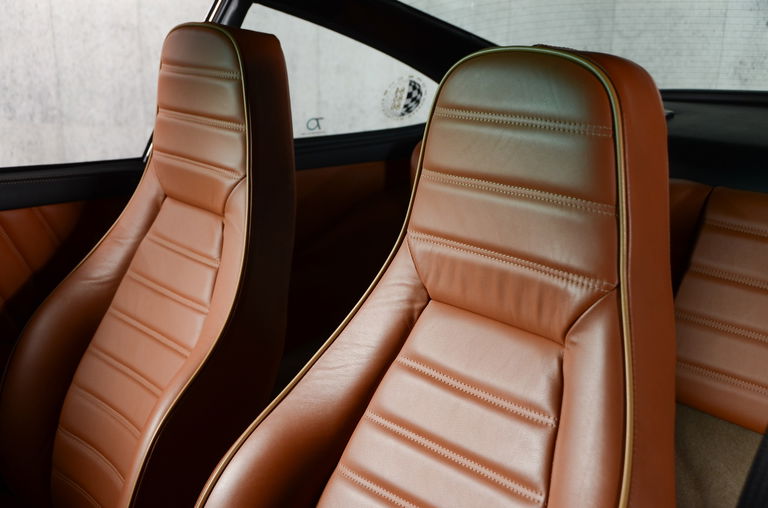 Porsche 911 Carrera 3.2 (US)