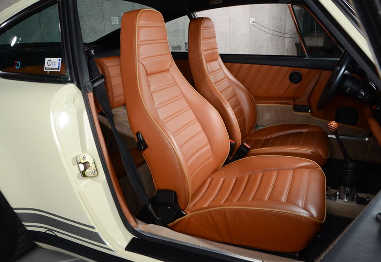 Porsche 911 Carrera 3.2 (US)