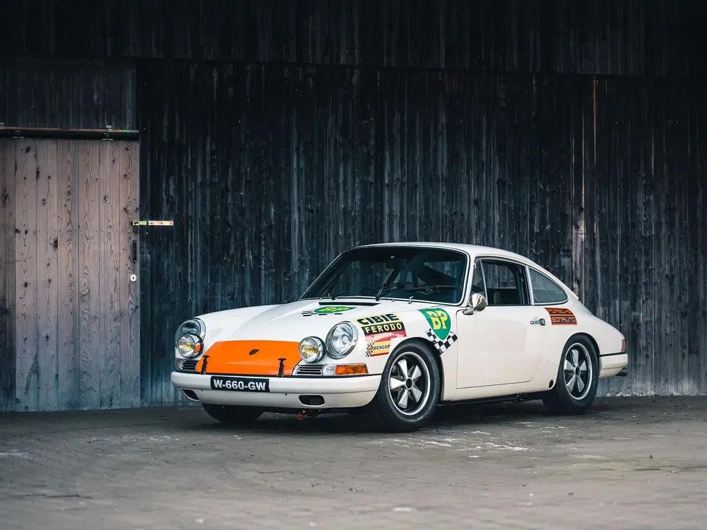 Porsche 911 T/R