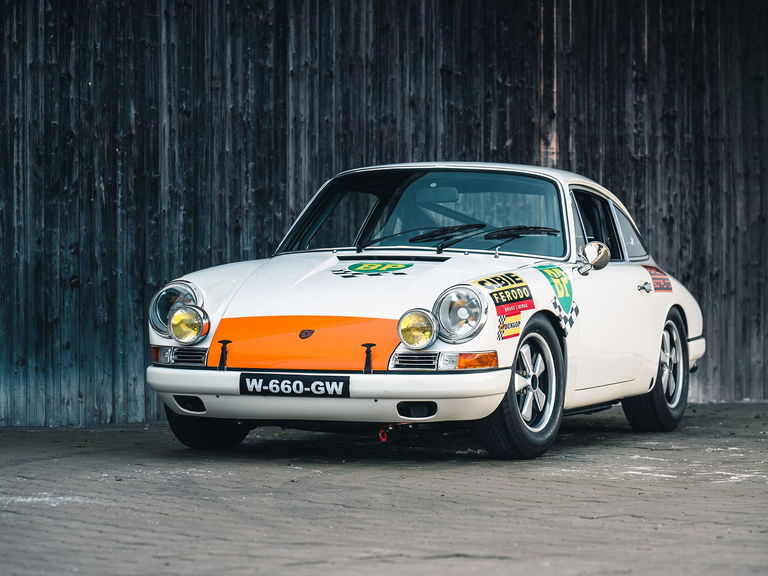Porsche 911 T/R