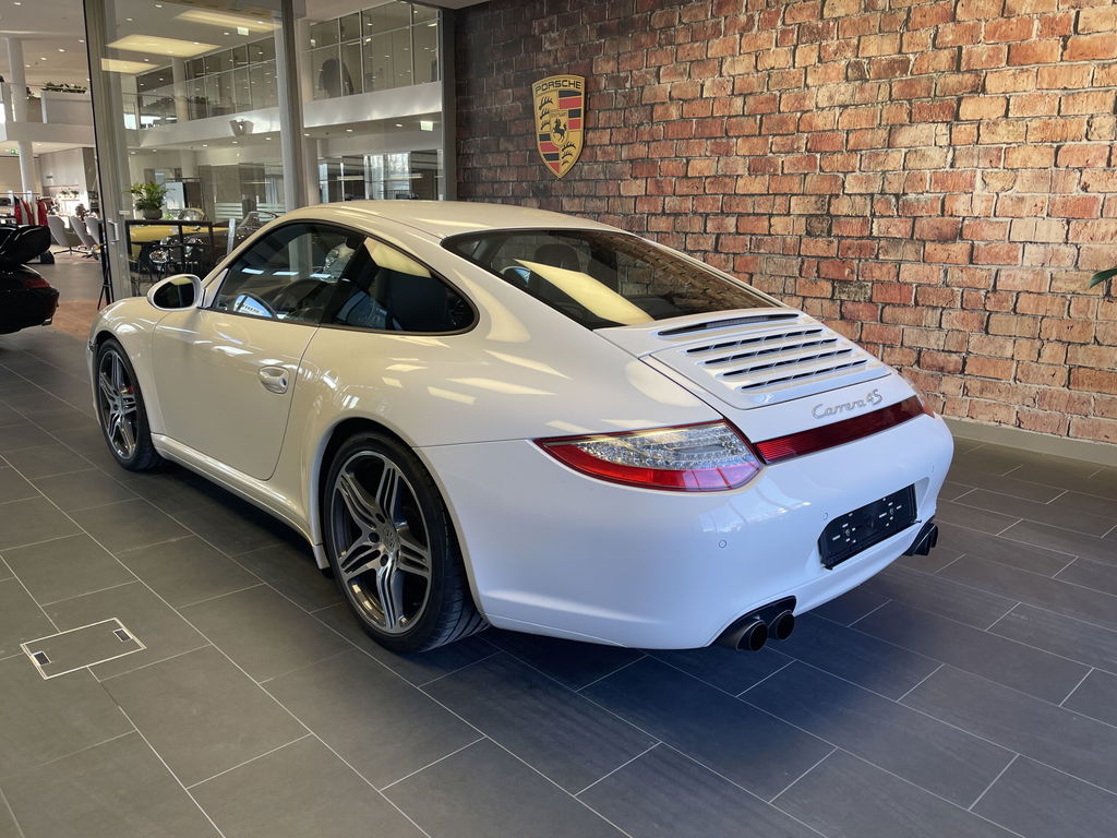 Porsche 997.2 Carrera 4S