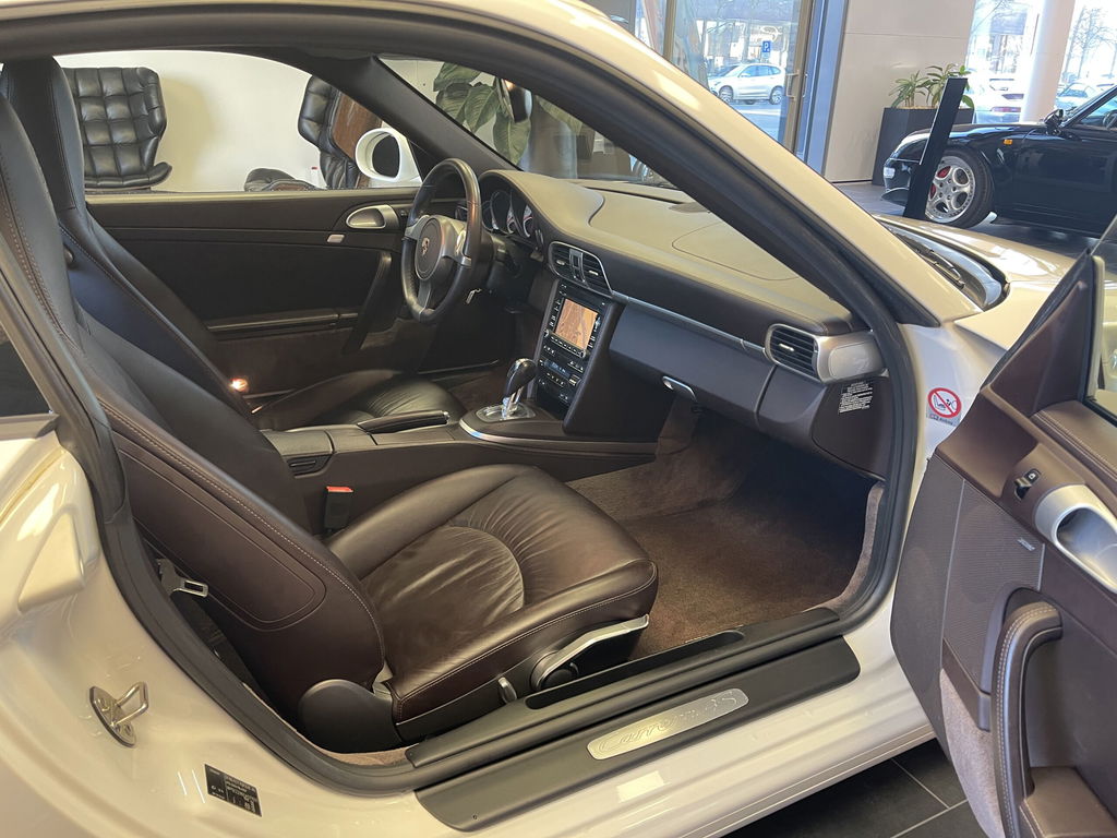 Porsche 997.2 Carrera 4S