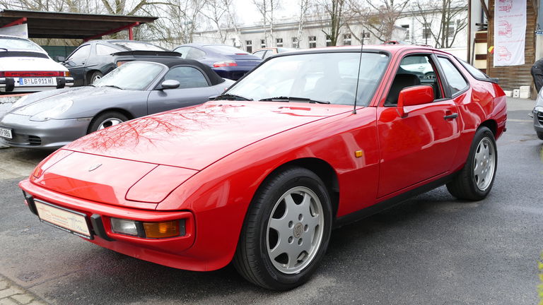 Porsche 924 S
