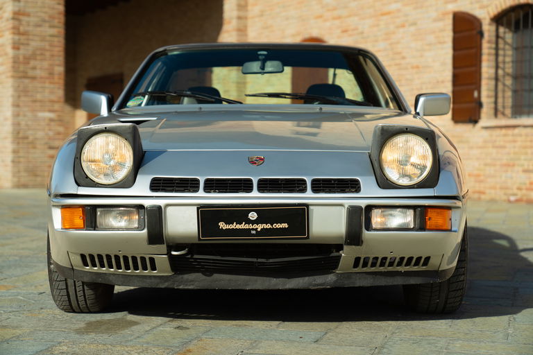 Porsche 924