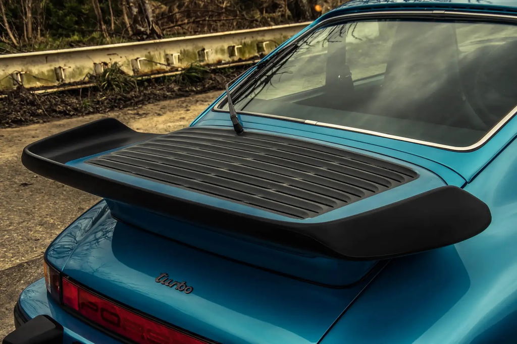 Porsche 911 Turbo 3.3 (US)