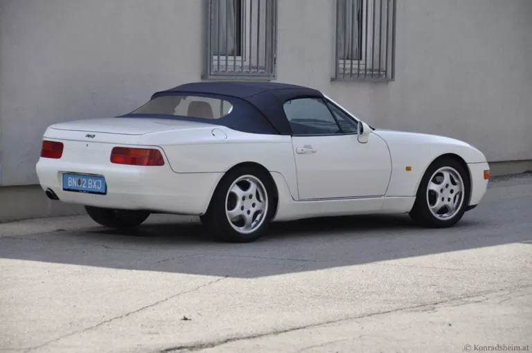 Porsche 968
