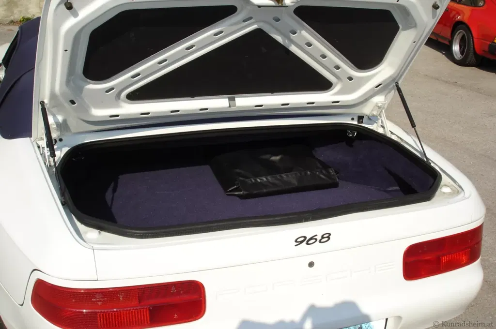 Porsche 968