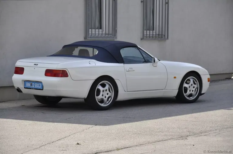 Porsche 968