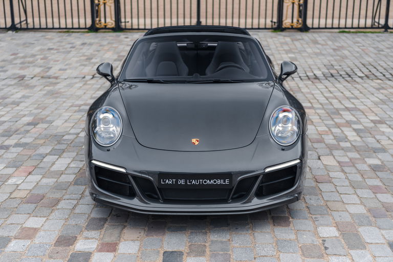 Porsche 991.2 Carrera 4 GTS