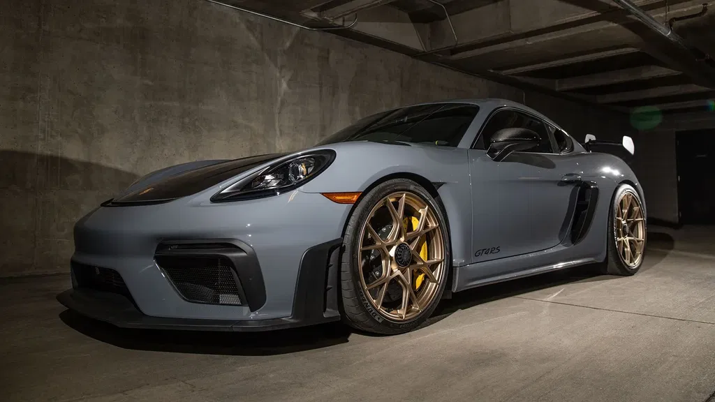 Porsche 718 Cayman GT4 RS