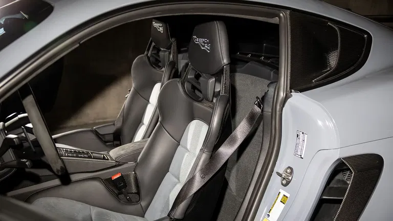 Porsche 718 Cayman GT4 RS