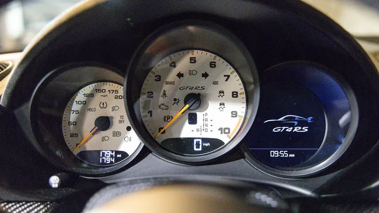 Porsche 718 Cayman GT4 RS