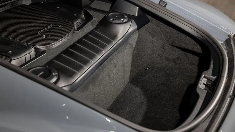 Porsche 718 Cayman GT4 RS