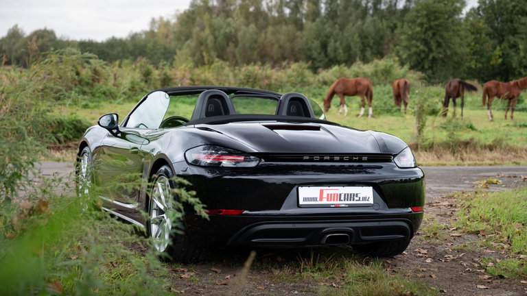 Porsche 718 Boxster