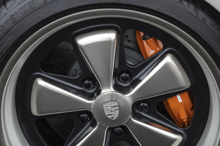 Porsche 911 Reimagined by Singer