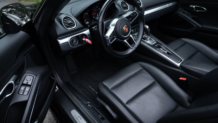 Porsche 718 Boxster