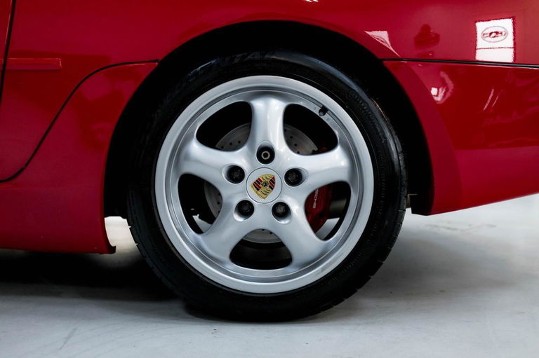 Porsche 968