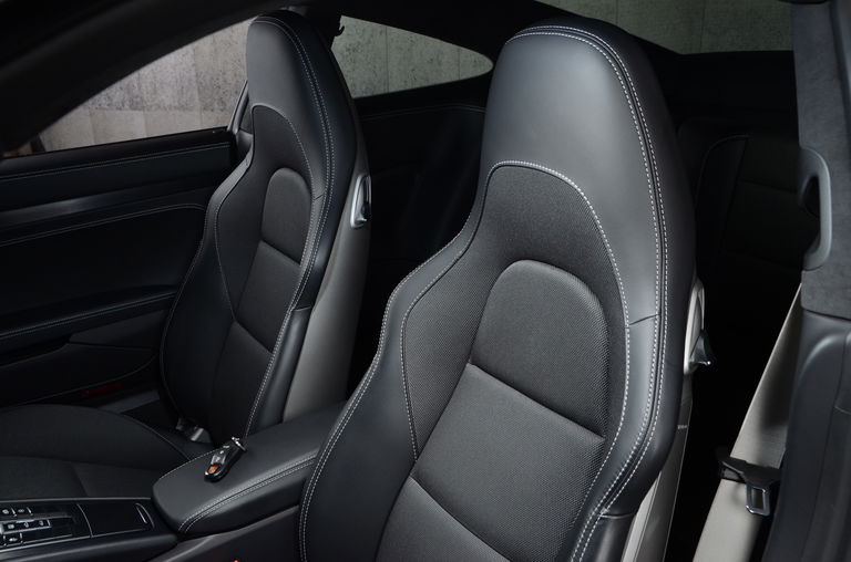 Porsche 991.2 Carrera GTS