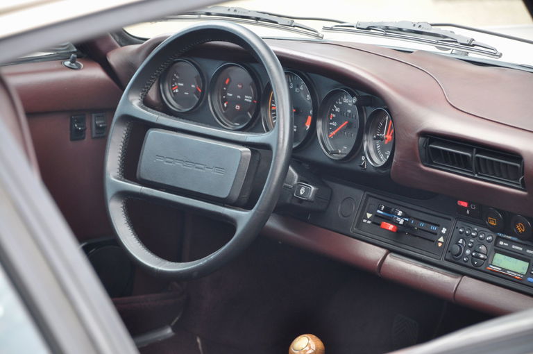 Porsche 911 Carrera 3.2