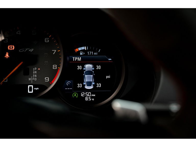 Porsche 718 Cayman GT4