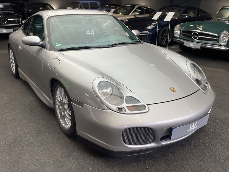 Porsche 996 Carrera