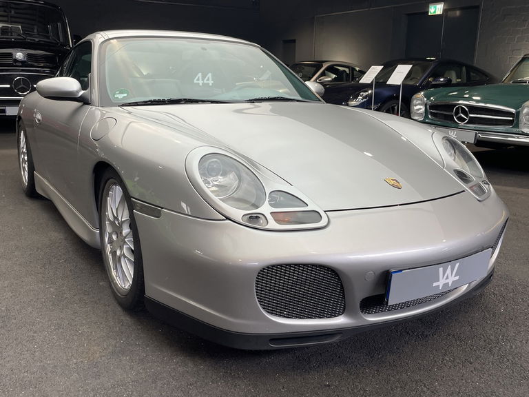 Porsche 996 Carrera