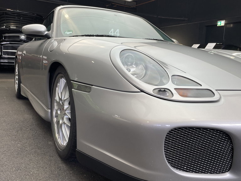 Porsche 996 Carrera