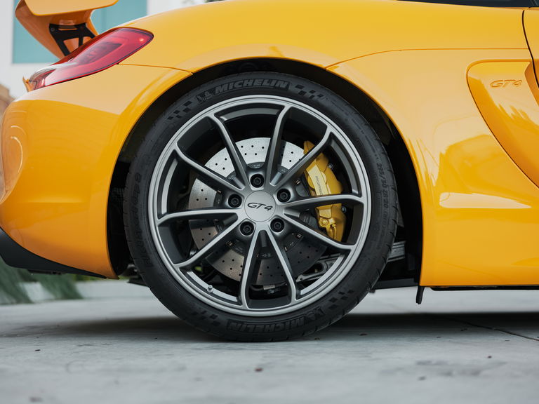 Porsche 981 Cayman GT4