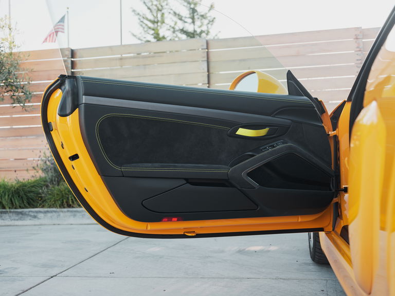 Porsche 981 Cayman GT4