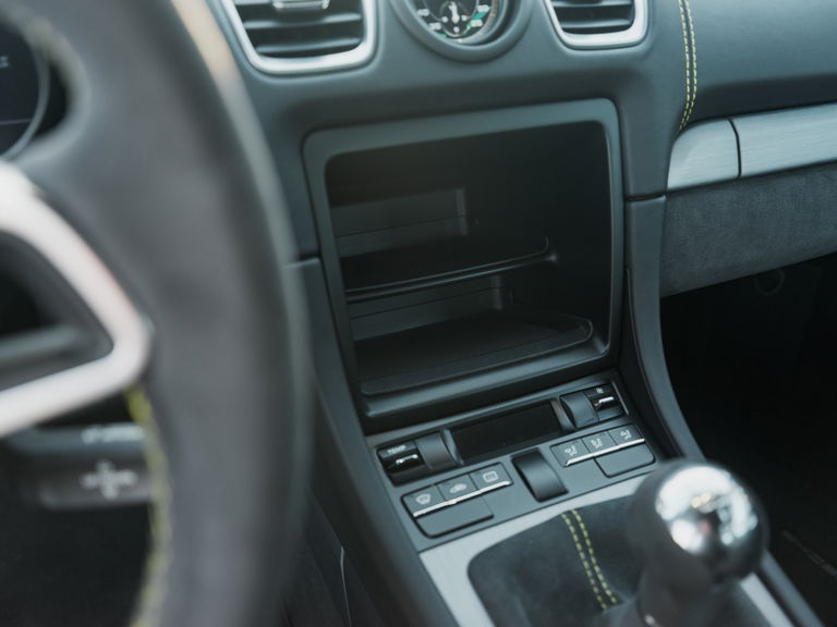 Porsche 981 Cayman GT4